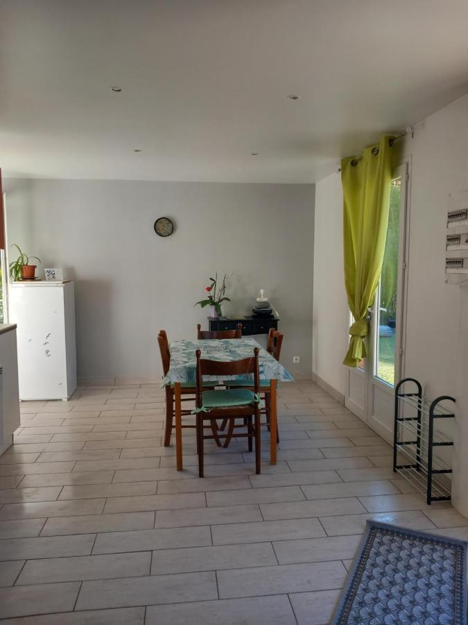 Petit Chalet En Bois Reynès Zewnętrze zdjęcie