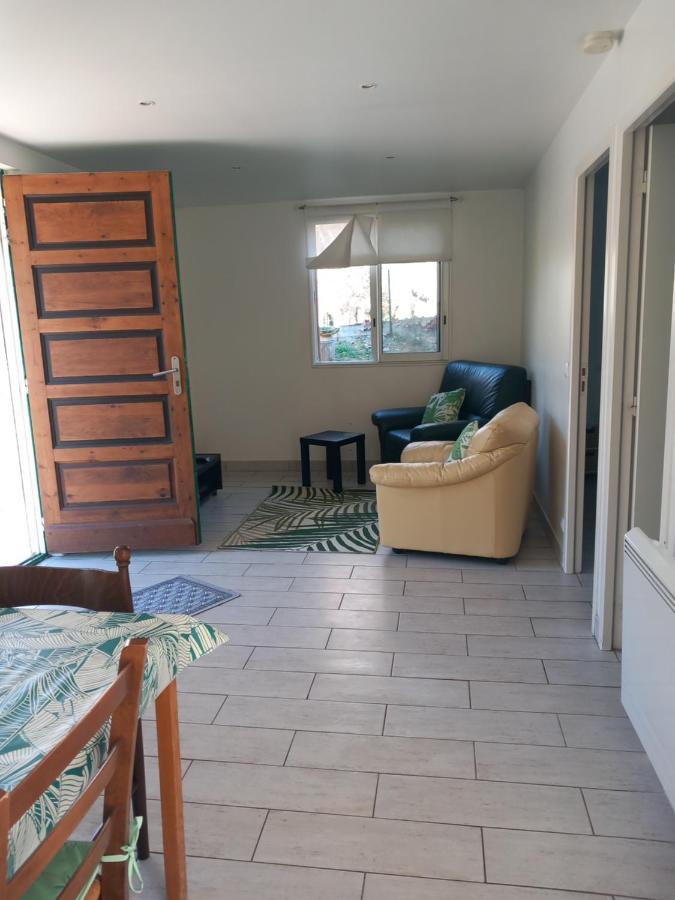 Petit Chalet En Bois Reynès Zewnętrze zdjęcie